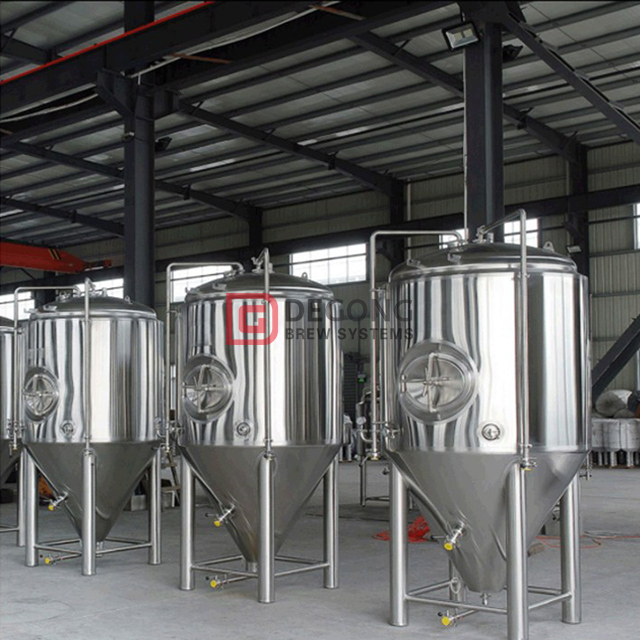 500L, 1000L, 1500L, 2000L Testreszabott sör / alkohol erjesztő gép rozsdamentes acél sörgyár Írországban