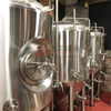 Rendelkezésre álló 1000L rozsdamentes acél sörfőzőberendezés három tartályos sörfőzőberendezés Olaszországban
